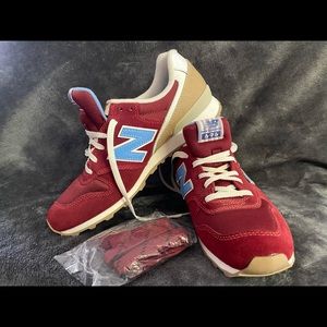 New Balance Tennis Shoes